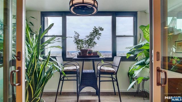 250 Gorge Road 28D, Cliffside Park, NJ 07010