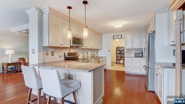 250 Gorge Road 28D, Cliffside Park, NJ 07010