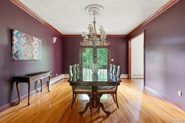 12 Mondavi Lane, East Setauket, NY 11733