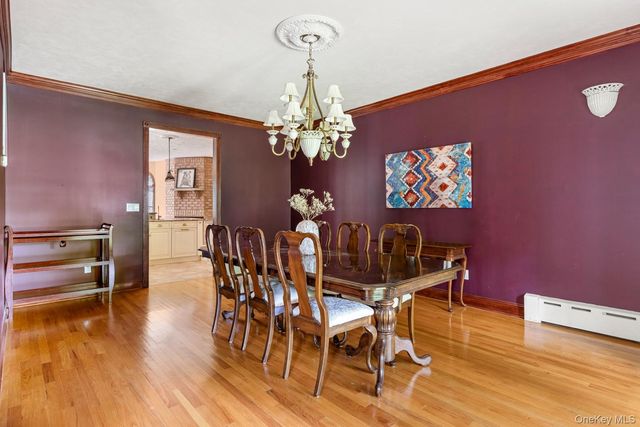12 Mondavi Lane, East Setauket, NY 11733