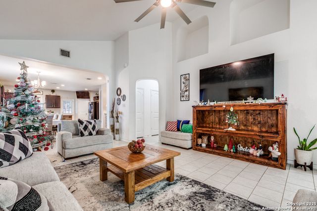 14851 Horned Lark, San Antonio, TX 78253