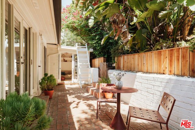 1600 Queens Road, Los Angeles, CA 90069