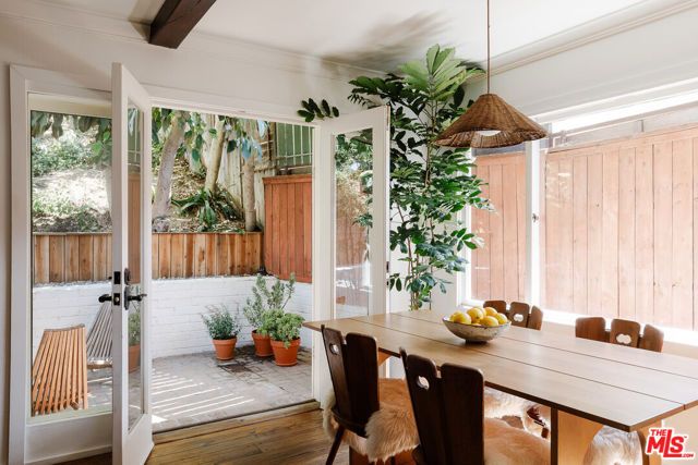 1600 Queens Road, Los Angeles, CA 90069