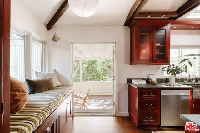 1600 Queens Road, Los Angeles, CA 90069