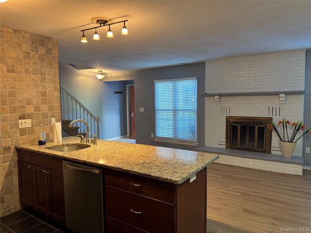 36 Homestead Vil Drive, Warwick, NY 10990