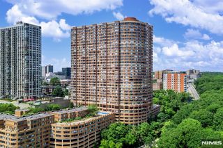 100 Old Palisade Road 914, Fort Lee, NJ 07024