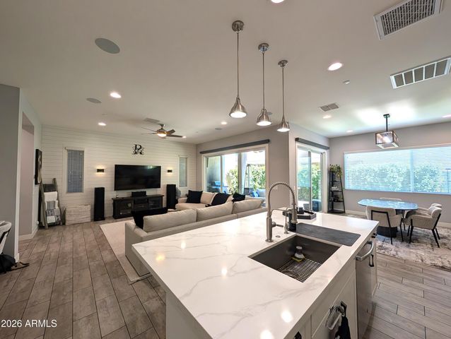 6931 E ORION Drive, Scottsdale, AZ 85257