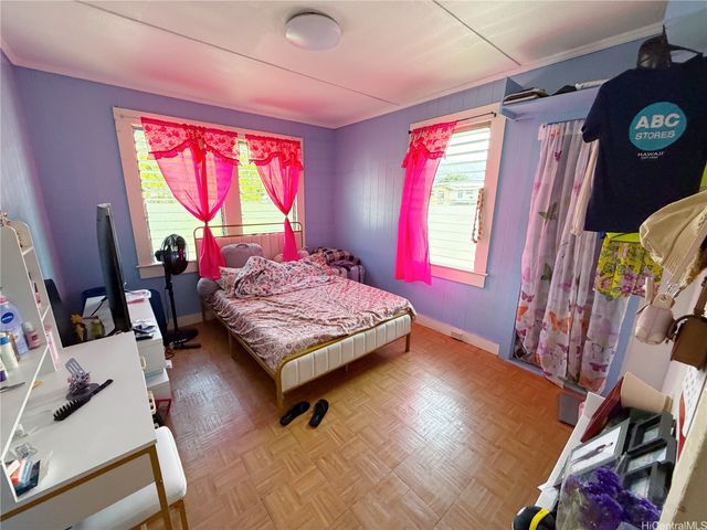 2223 Kalihi Street, Honolulu, HI 96819
