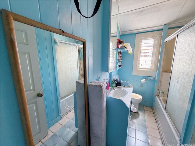 2223 Kalihi Street, Honolulu, HI 96819