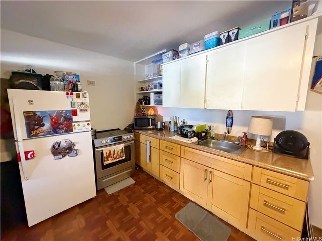 2223 Kalihi Street, Honolulu, HI 96819