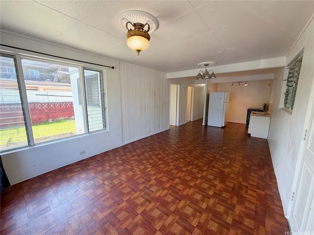 2223 Kalihi Street, Honolulu, HI 96819