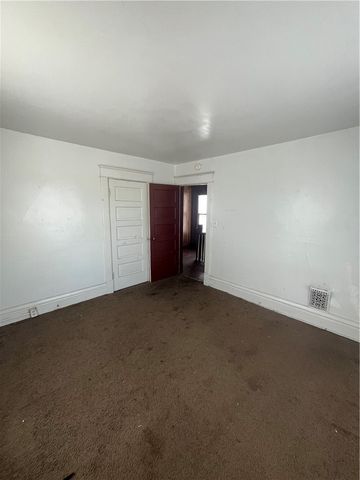 824 Franklin Avenue, New Castle, PA 16101