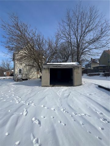 824 Franklin Avenue, New Castle, PA 16101