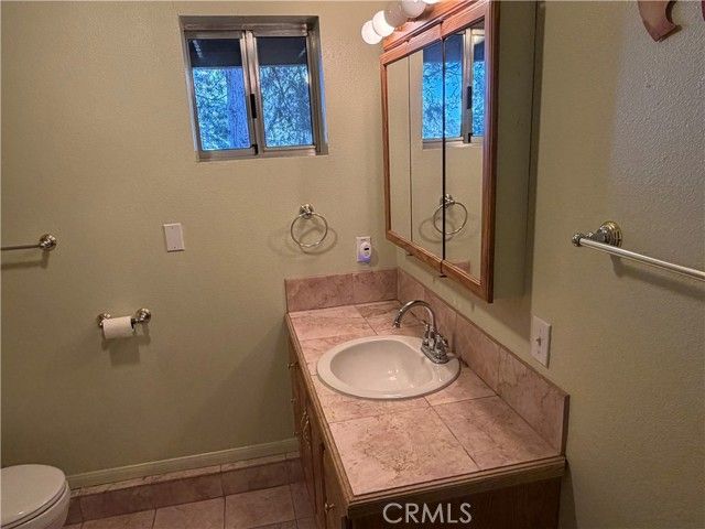 6307 Cedar Court, Angelus Oaks, CA 92305