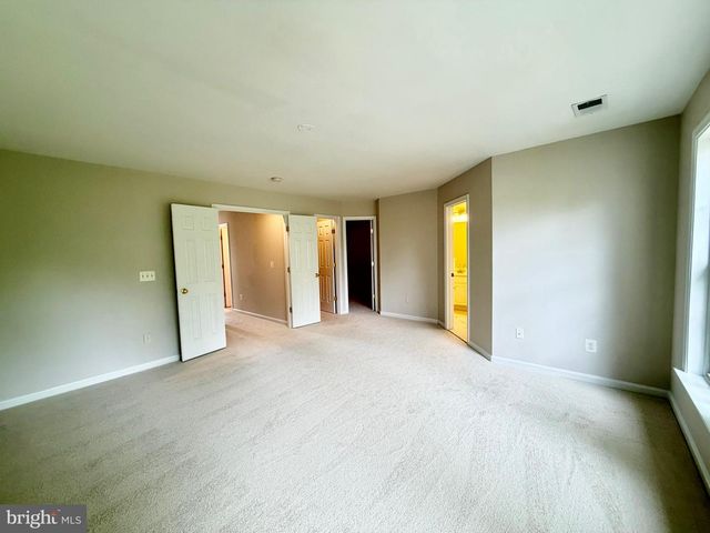 15519 EXMORE CT, Woodbridge, VA 22191