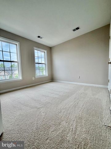 15519 EXMORE CT, Woodbridge, VA 22191
