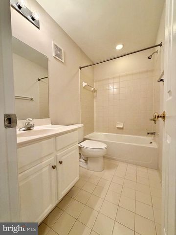 15519 EXMORE CT, Woodbridge, VA 22191
