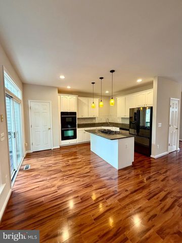 15519 EXMORE CT, Woodbridge, VA 22191
