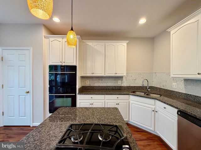 15519 EXMORE CT, Woodbridge, VA 22191