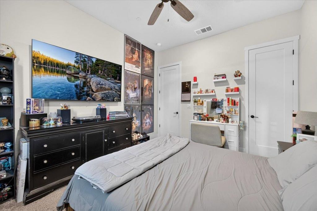 Image 28 of property listing at 330 Sentinel Drive S, Madera, CA 93636