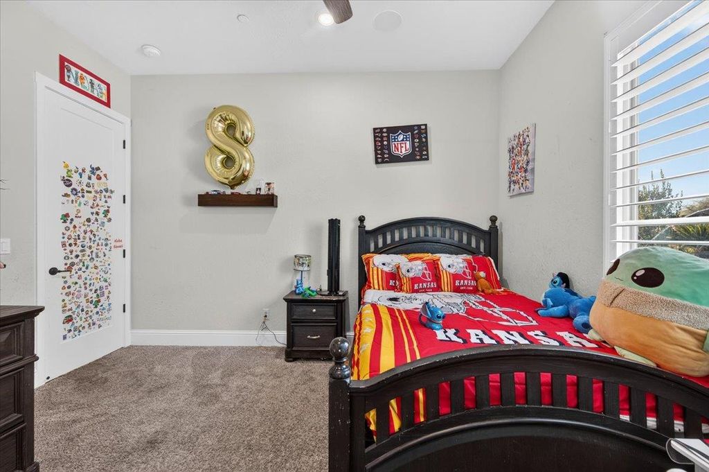 Image 30 of property listing at 330 Sentinel Drive S, Madera, CA 93636