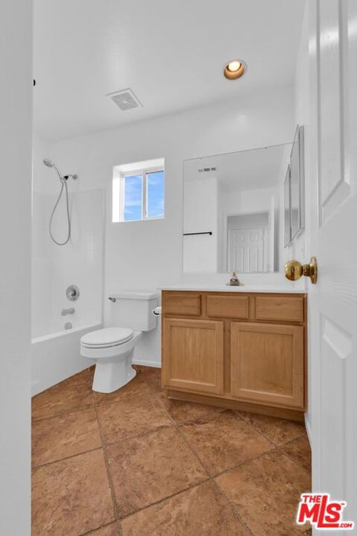 Image 24 of property listing at 30940 Robert Road, Thousand Palms, CA 92276