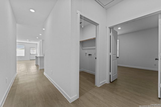 726 Bee Ridge Pt, New Braunfels, TX 78130