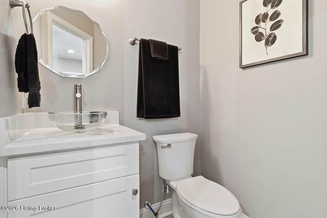 2201 Dumesnil St, Louisville, KY 40210