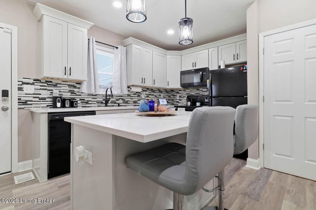 2201 Dumesnil St, Louisville, KY 40210