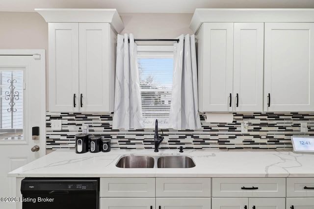 2201 Dumesnil St, Louisville, KY 40210