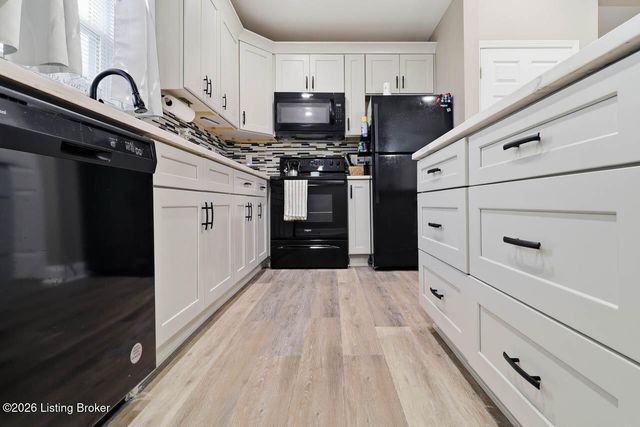 2201 Dumesnil St, Louisville, KY 40210