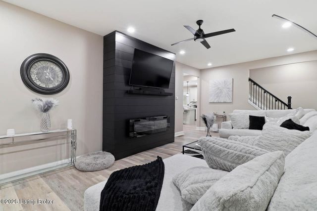 2201 Dumesnil St, Louisville, KY 40210