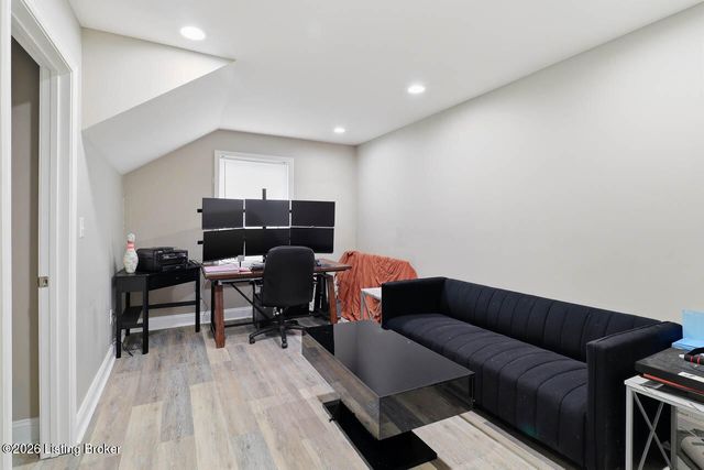 2201 Dumesnil St, Louisville, KY 40210