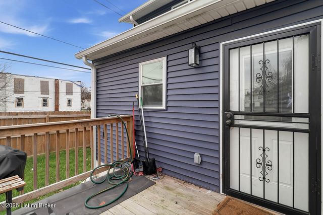 2201 Dumesnil St, Louisville, KY 40210