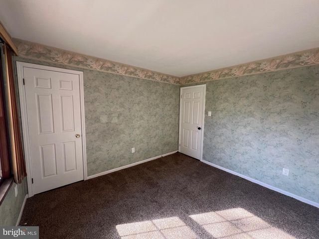 30 INDEPENDENCE CT, Swedesboro, NJ 08085