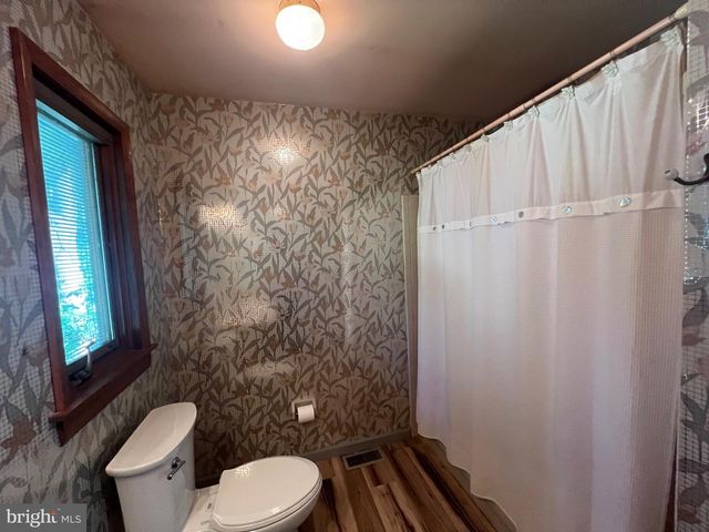 30 INDEPENDENCE CT, Swedesboro, NJ 08085