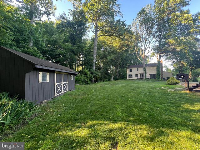 30 INDEPENDENCE CT, Swedesboro, NJ 08085
