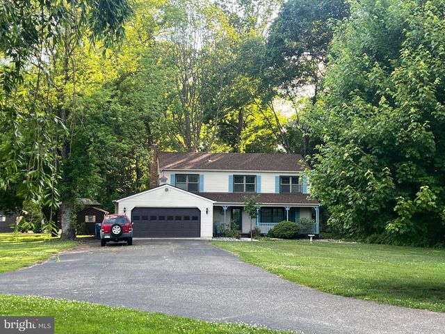 30 INDEPENDENCE CT, Swedesboro, NJ 08085