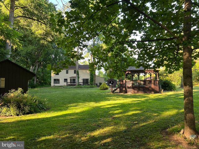 30 INDEPENDENCE CT, Swedesboro, NJ 08085
