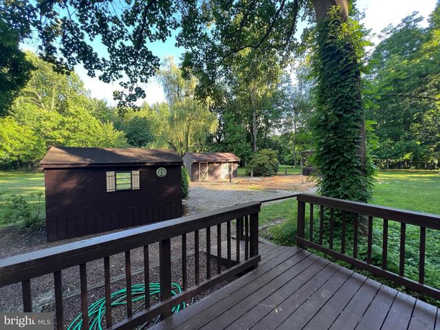 30 INDEPENDENCE CT, Swedesboro, NJ 08085