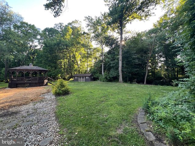 30 INDEPENDENCE CT, Swedesboro, NJ 08085