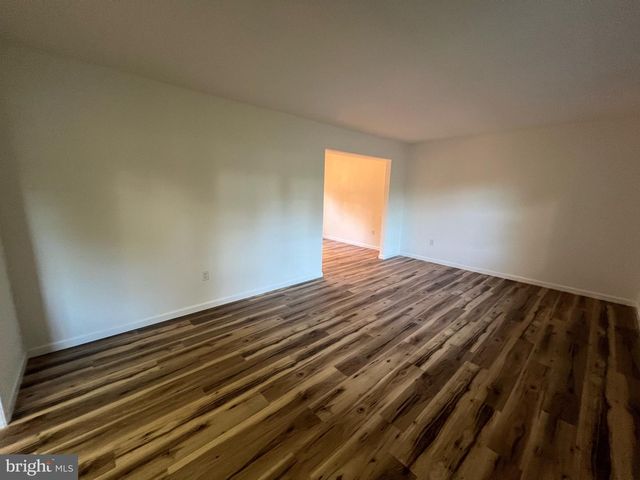 30 INDEPENDENCE CT, Swedesboro, NJ 08085