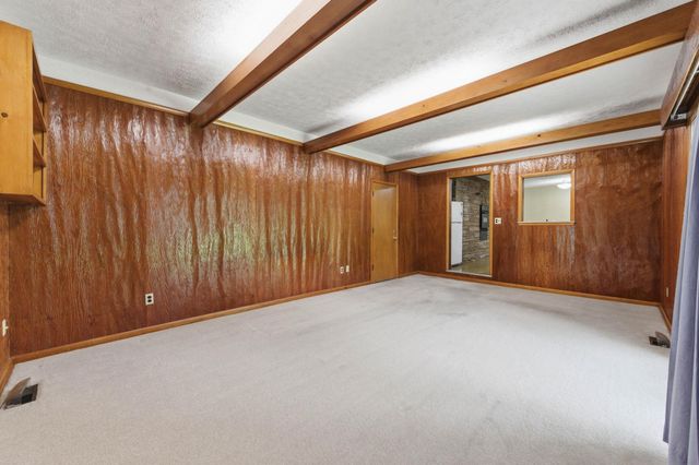 6101 S Ellis, Wichita, KS 67216