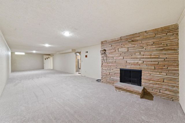 6101 S Ellis, Wichita, KS 67216
