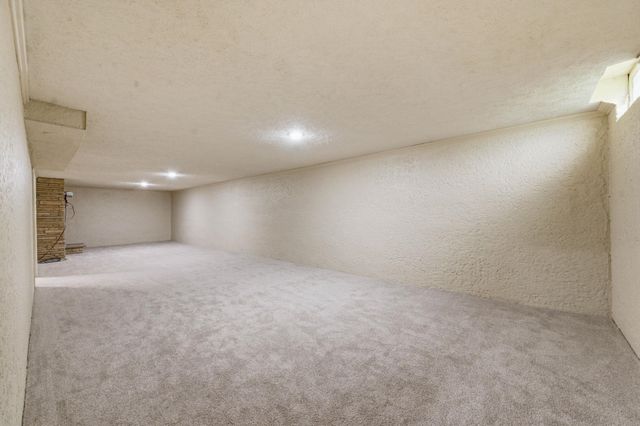 6101 S Ellis, Wichita, KS 67216