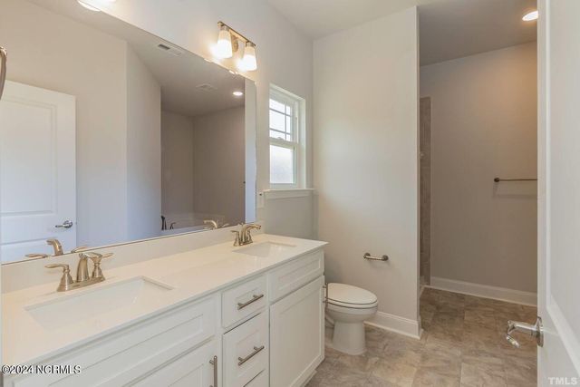 118 Firethorn Circle, Wallace, NC 28466
