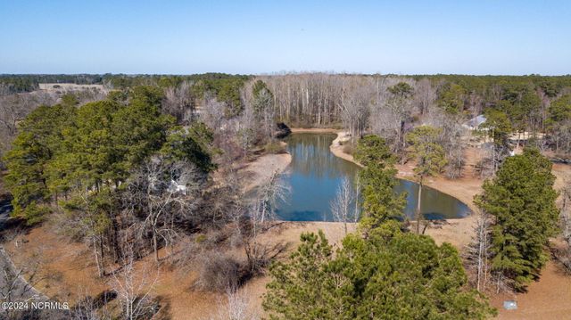 118 Firethorn Circle, Wallace, NC 28466