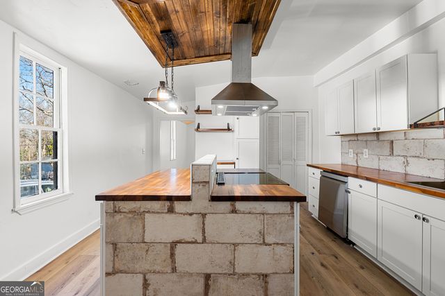 8211 Colquitt Street, Douglasville, GA 30134