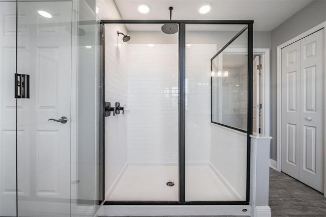 33115 SYCAMORE LEAF DRIVE, Wesley Chapel, FL 33545