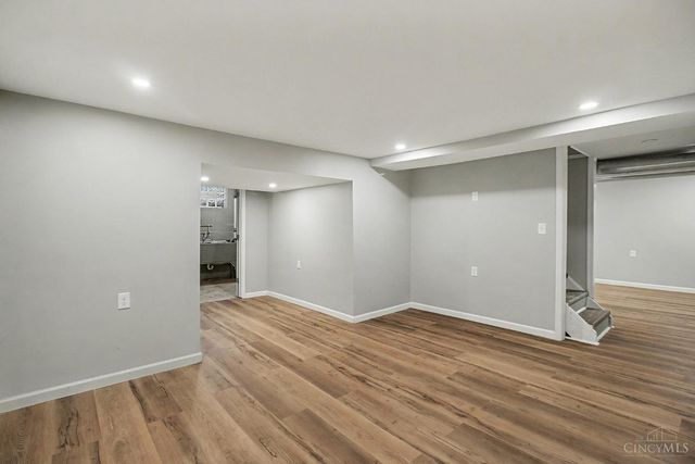 548 Anderson Ferry, Cincinnati, OH 45238